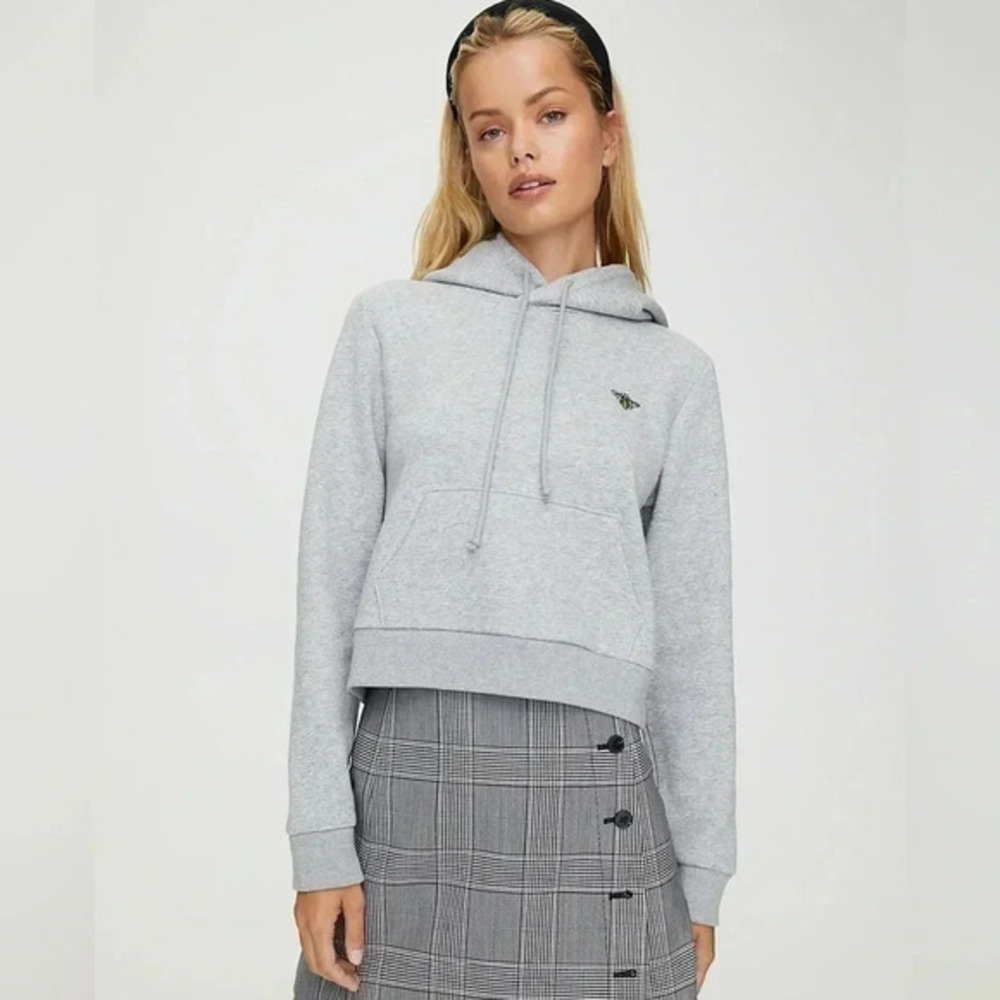 Aritzia Sunday Best Cropped Hoodie Pullover Sweatshirt Bee‎ Patch Gray XS